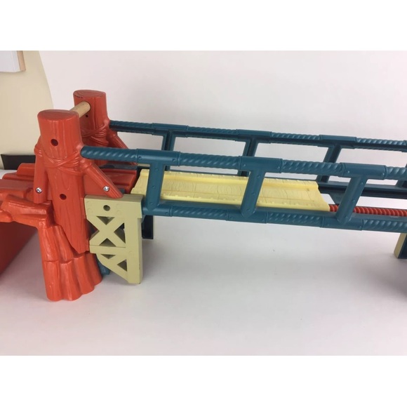 Vintage Thomas Train & Friends Tank Engine Railway Zipline Bridge Misty Island - Picture 3 of 16